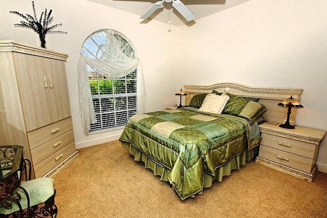 Universal Vacations Naples Area Homes Room photo